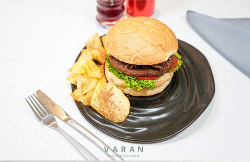 کریسپی بیف برگر